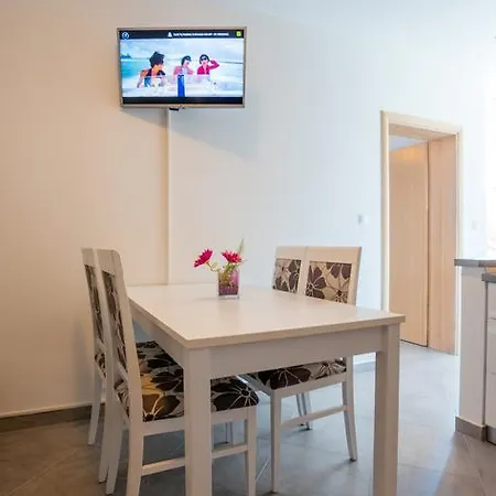 Rujno Apartment *