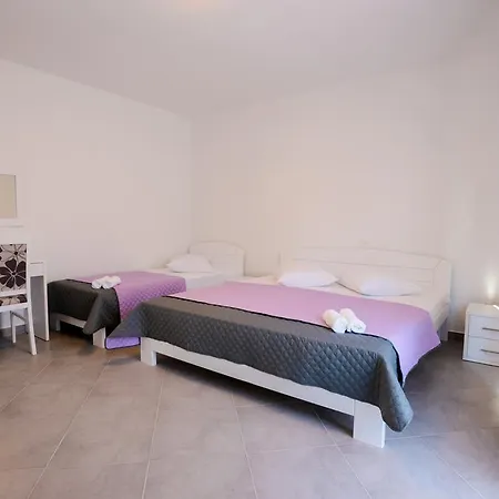 Rujno Apartment *