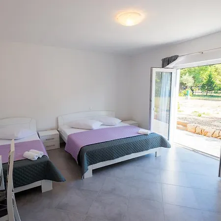 Apartment Rujno Starigrad Paklenica