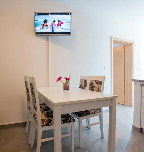 Rujno Апартаменты *